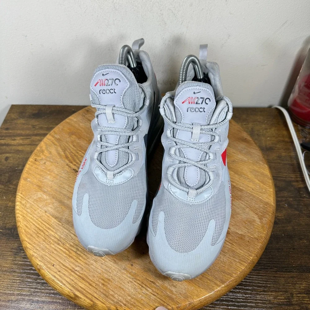Nike Air Max 270 React Mens 8 Wolf Grey University Red CT2203-002 Just Do It